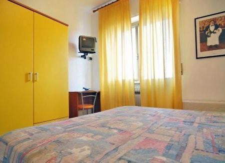 Hotel Astoria Cuorgnè Δωμάτιο φωτογραφία